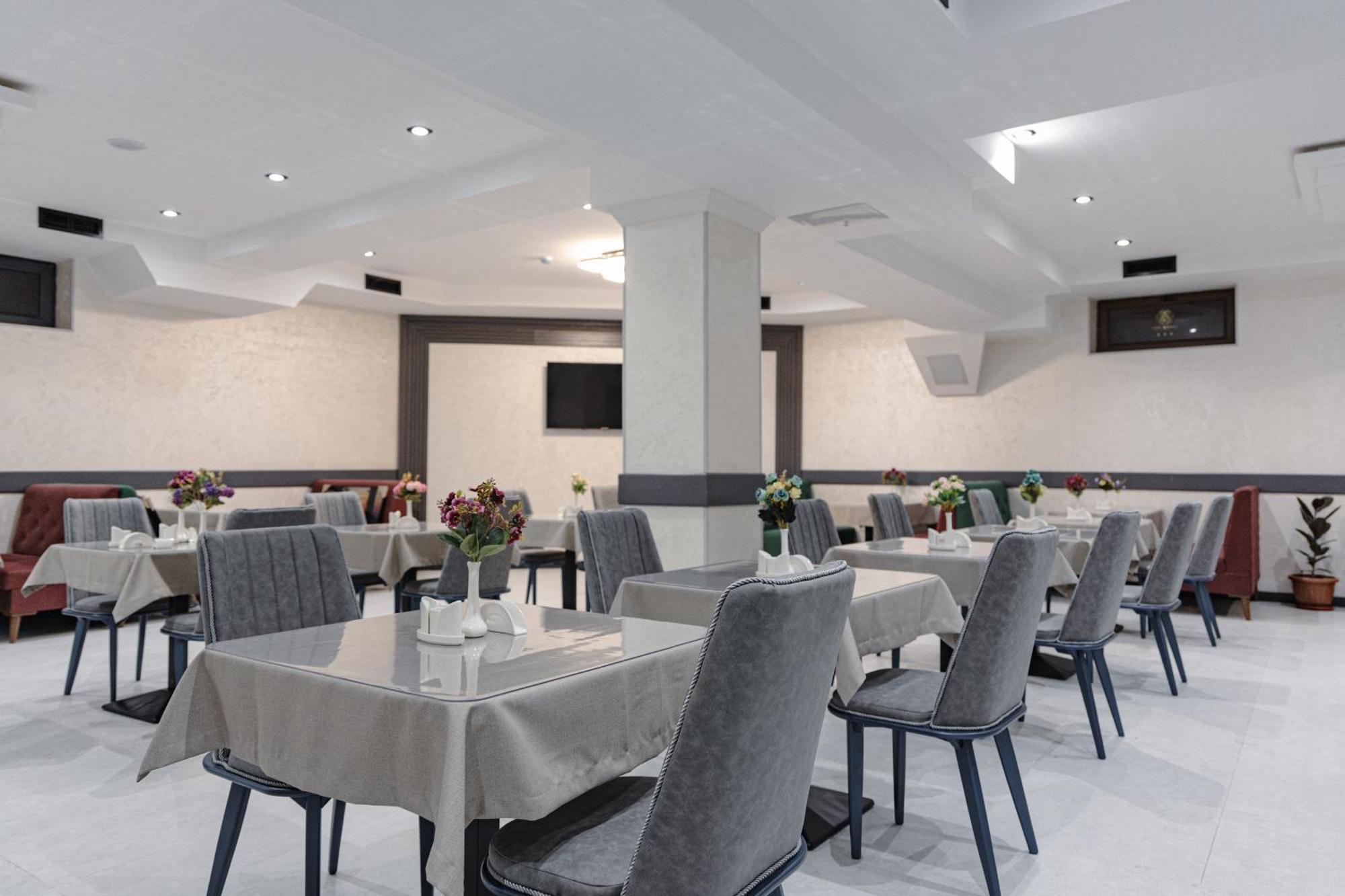 Art Royal Hotel Tashkent Luaran gambar